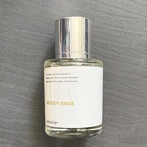 Dossier Woody Sage Eau de Parfum - White & Silver Bottle
